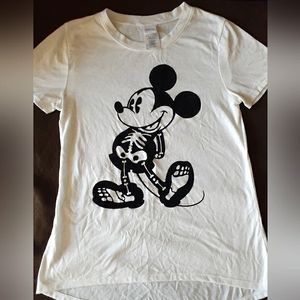 NWOT Disney Skeleton Mickey Mouse Halloween T-shirt